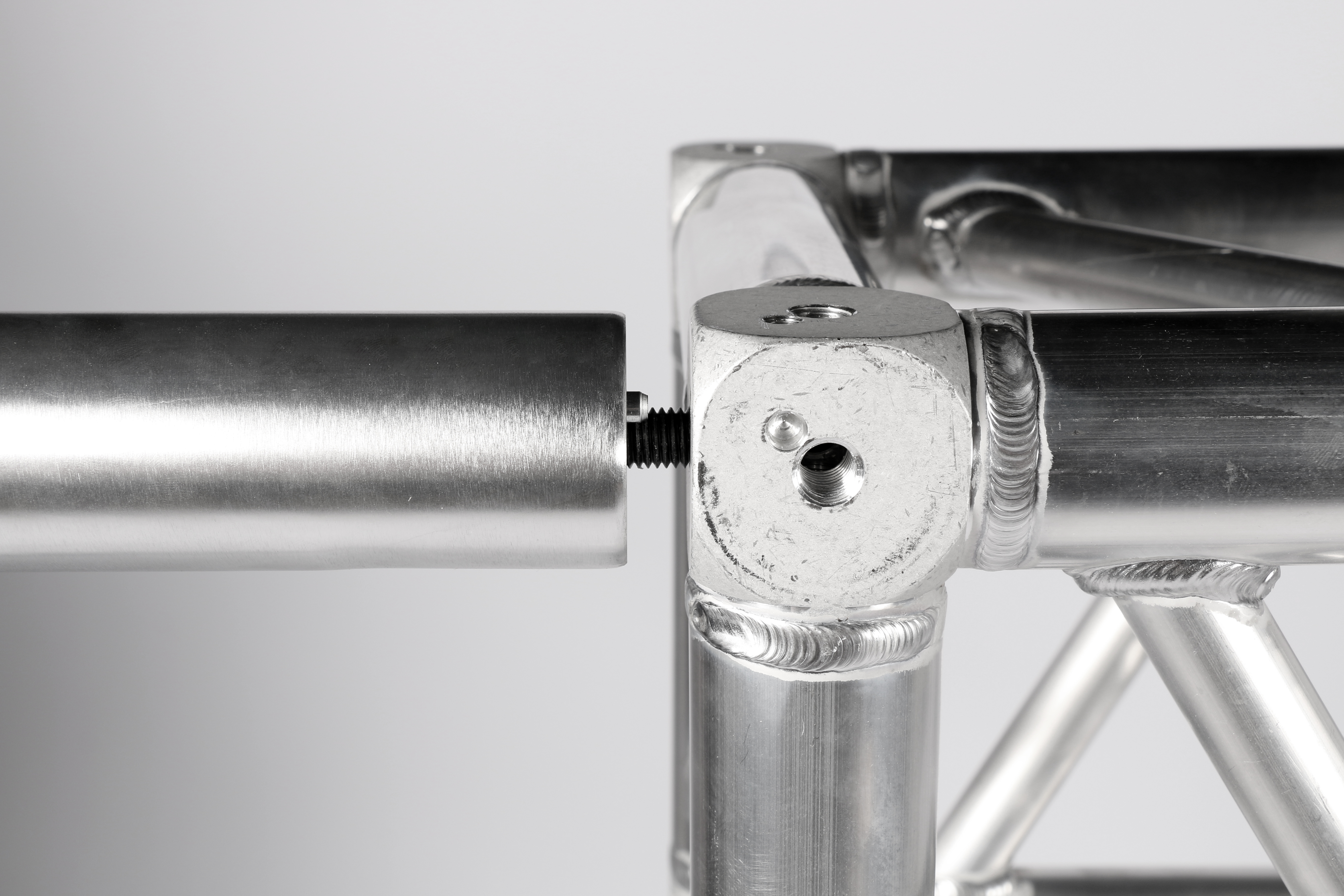 F34 Spacer 105mm female für Boxcorner