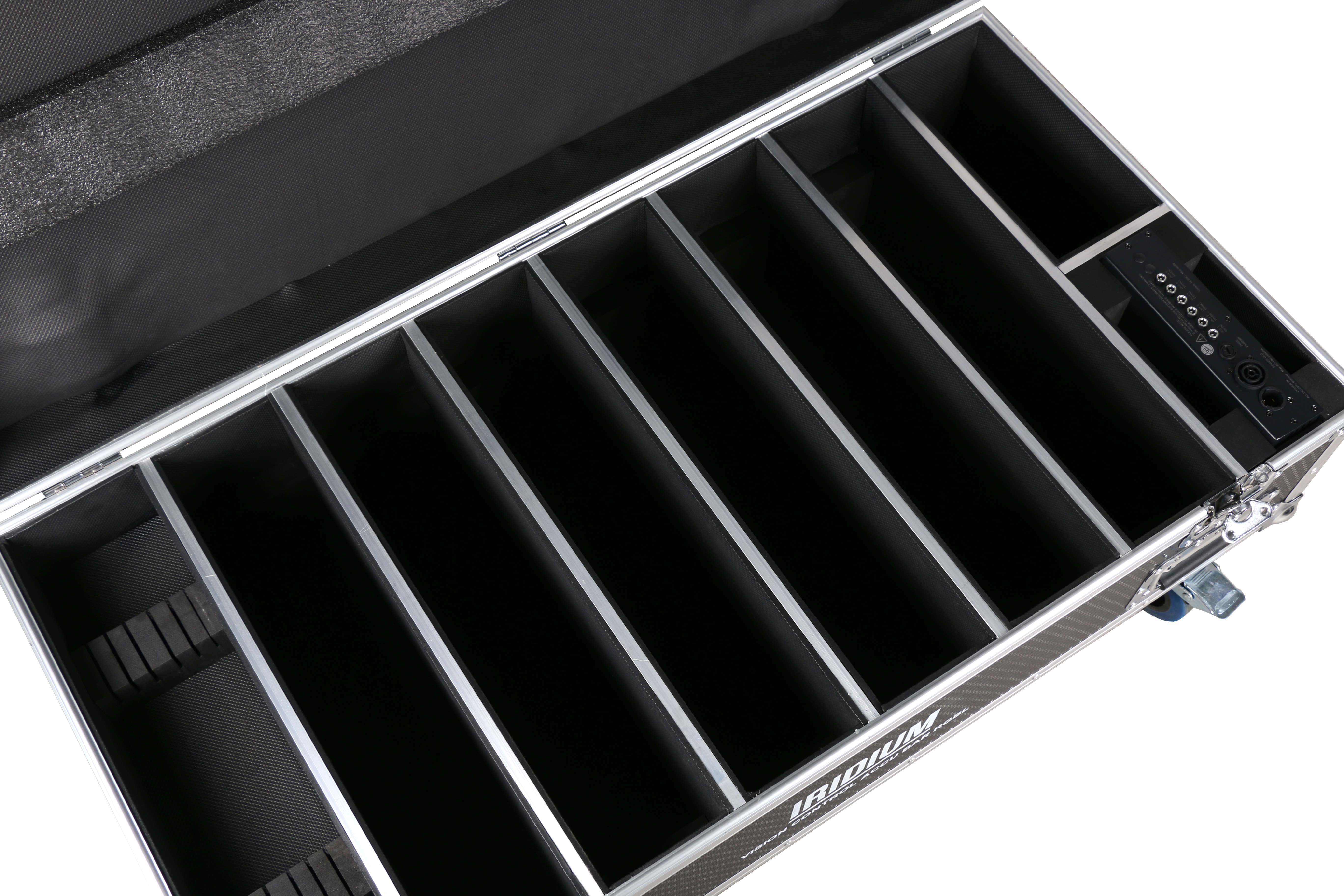 Tour Case 6in1 m. Ladefunktion für VISION CONTROL ACCU Bar 32*8W