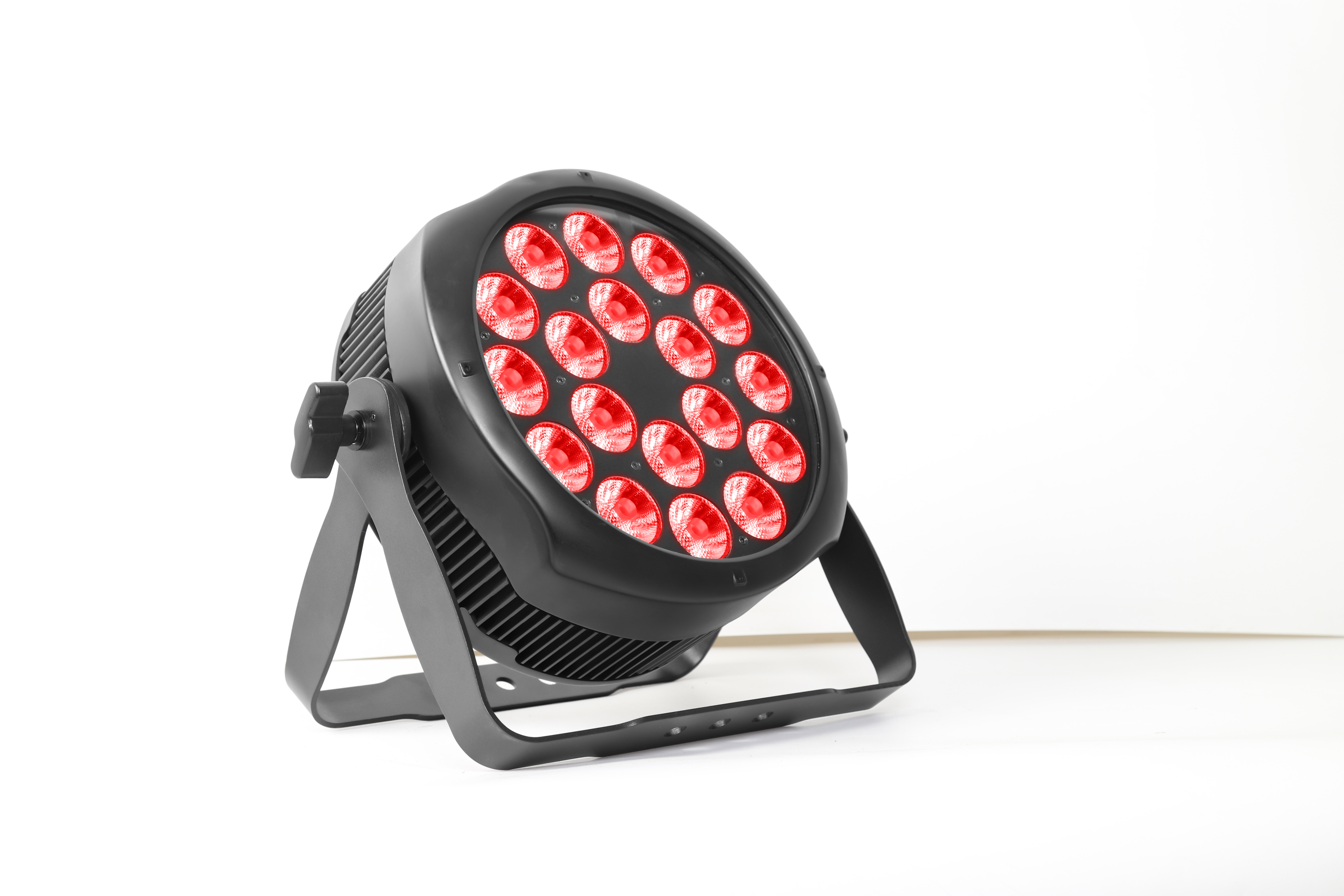 ARC Par Pro 1820 WS 18*20W RGBW 4in1 8° IP65 TR1